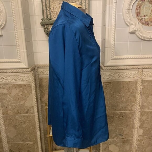 White Stag. Size XL (16/18). Pin Tucks. Long Sleeve. Roll Tab Cuff. B95. - Picture 4 of 7